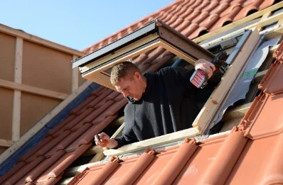 Pose de fenêtres de toit Velux à la Burbanche